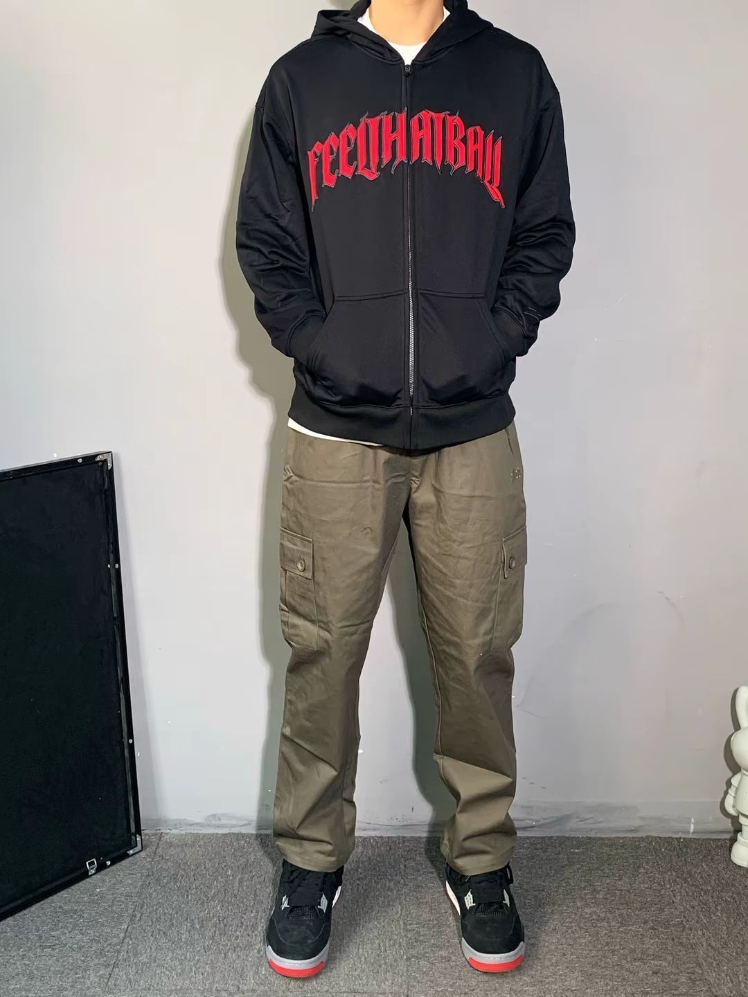 这件裤子👖简直是行走的时尚符号！