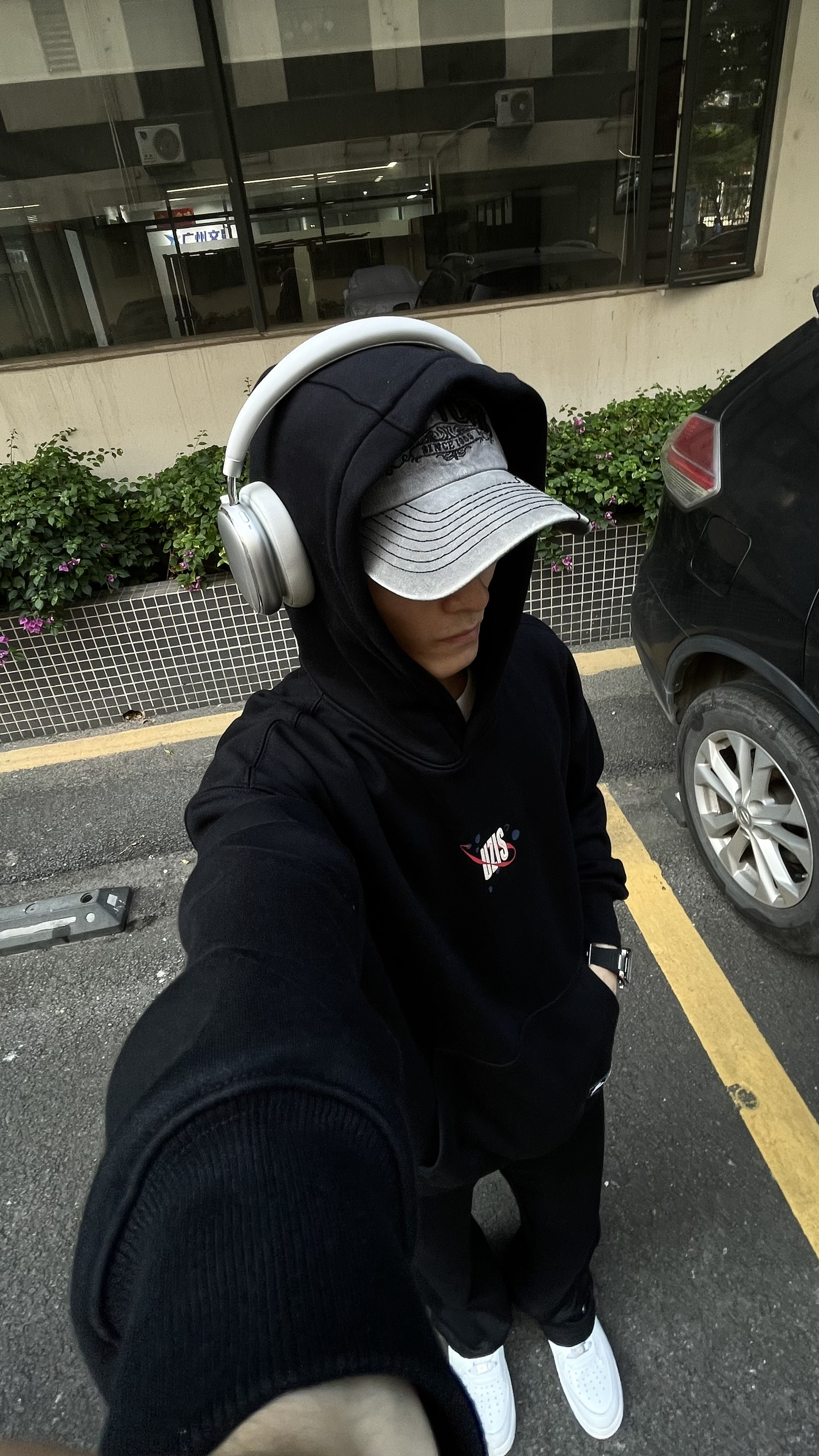 OOTD｜All black入冬｜秋冬卫衣穿搭指南