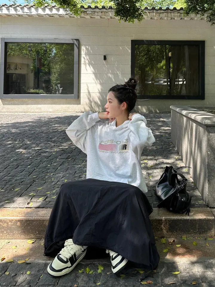 终于挖到喜欢的白灰色卫衣啦!!!