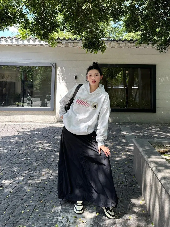 终于挖到喜欢的白灰色卫衣啦!!!