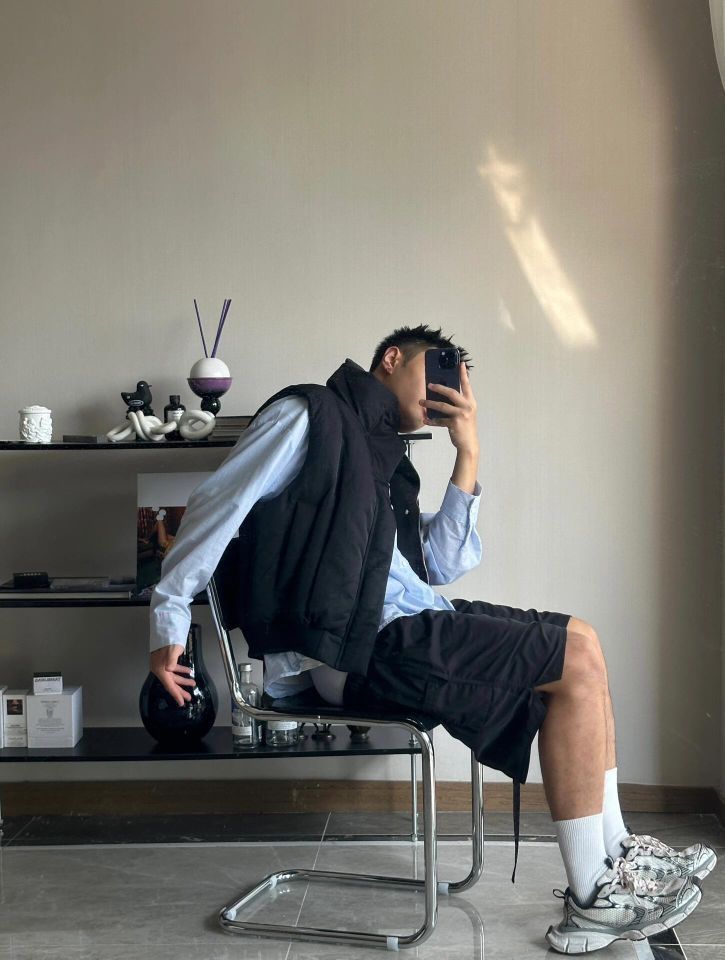 你好请坐