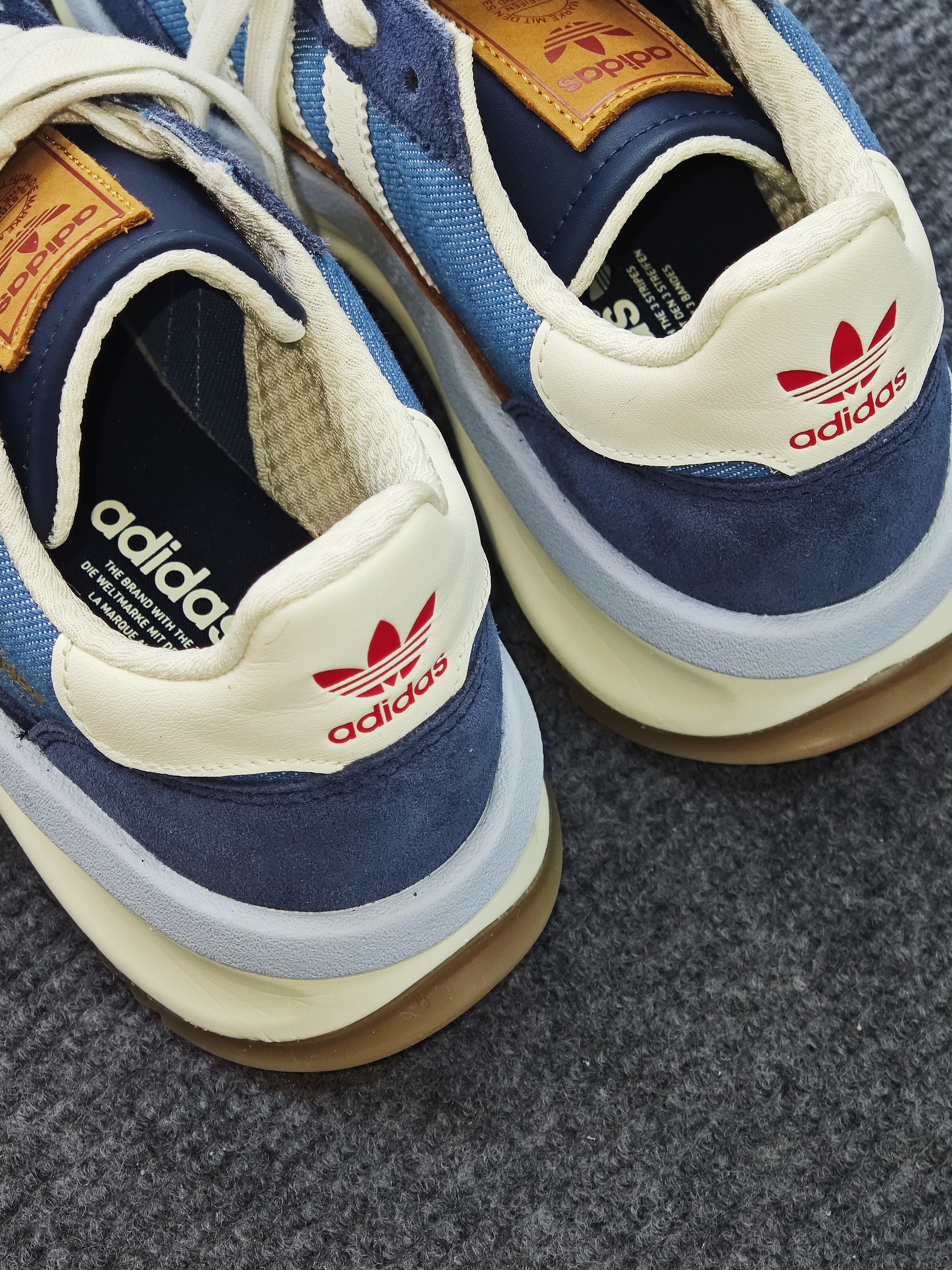小众Adidas三叶草☘️适合秋冬穿的牛仔蓝T头鞋