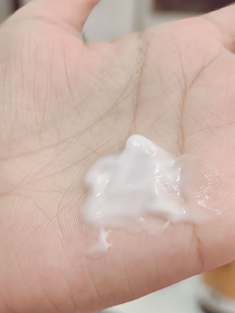 涂这身体乳都问我喷了啥香水哈哈