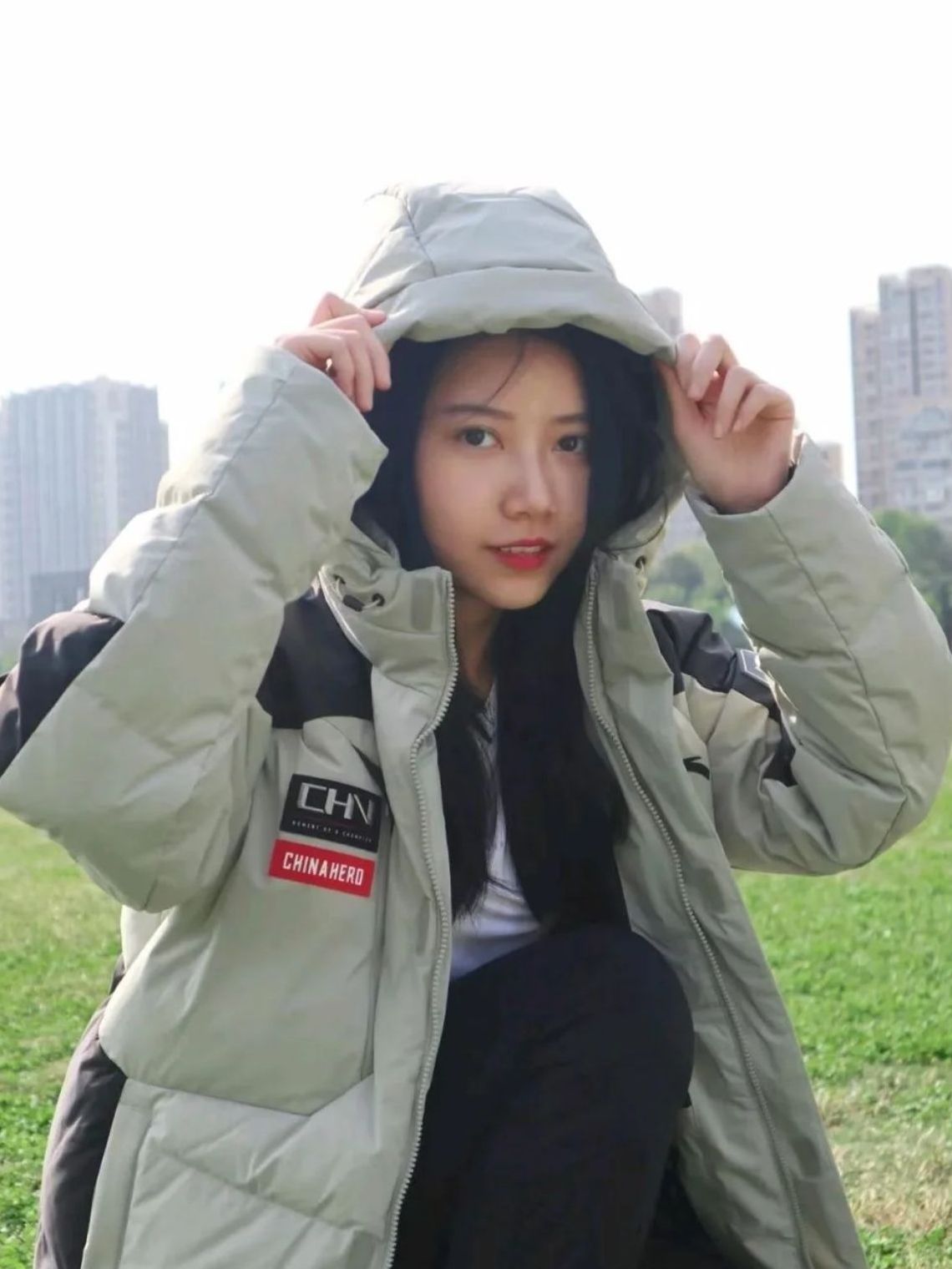 纯纯黑科技!安踏的这件羽绒服谁穿谁知道