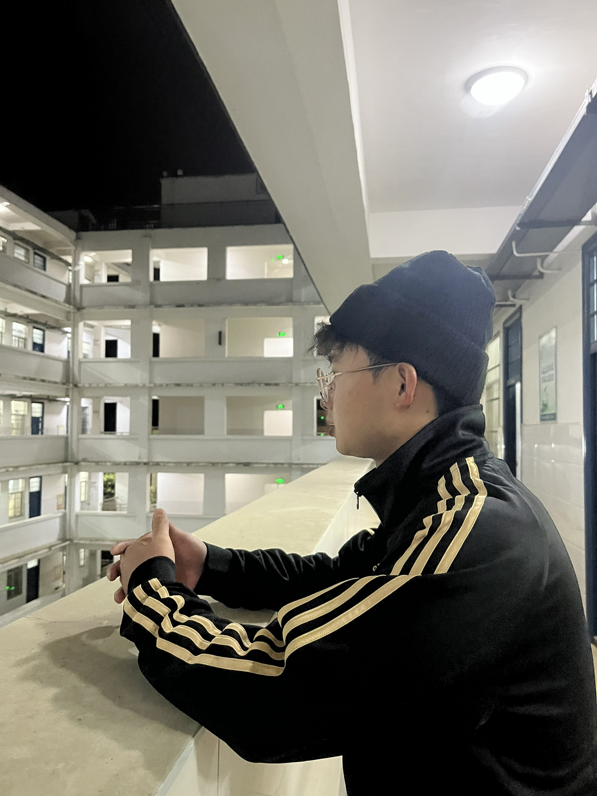 adidas 防风立领插肩直筒三条纹针织束脚两件运动套装 TR30JR+TR30PR 黑/金