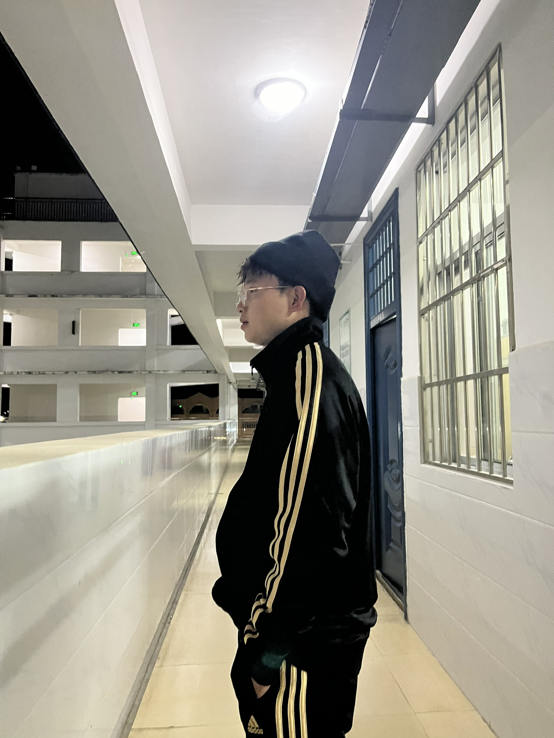 adidas 防风立领插肩直筒三条纹针织束脚两件运动套装 TR30JR+TR30PR 黑/金