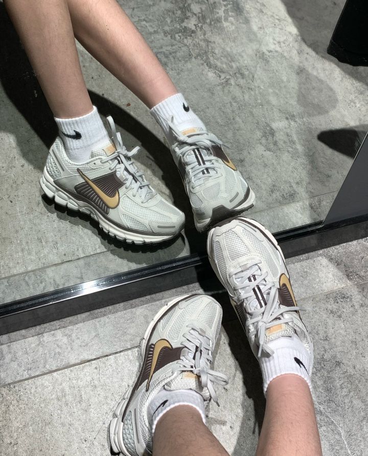 谁能拒绝这双nike榛果拿铁呢