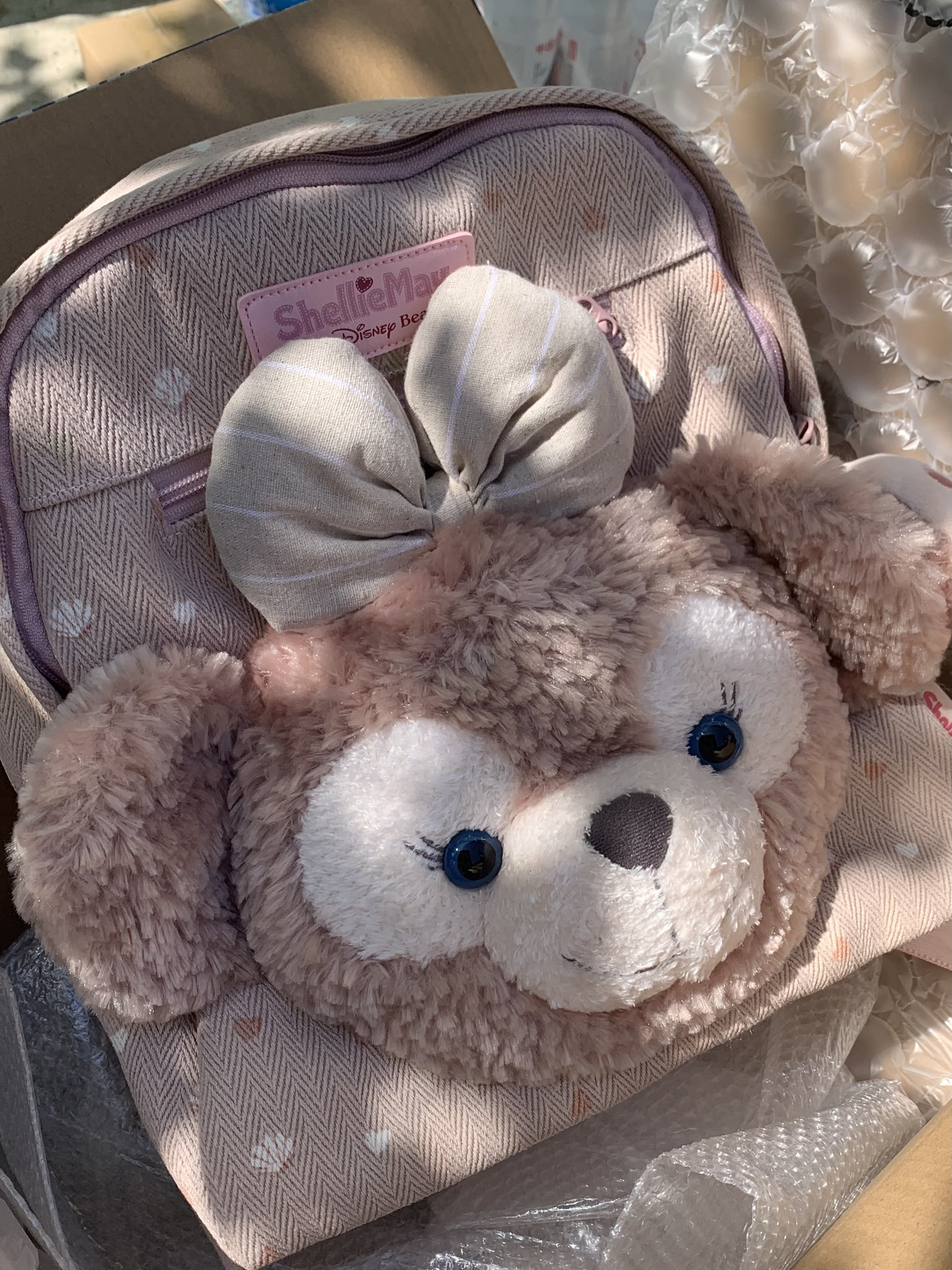 玫玫双肩包真的好百搭！!上身巨好看~
可