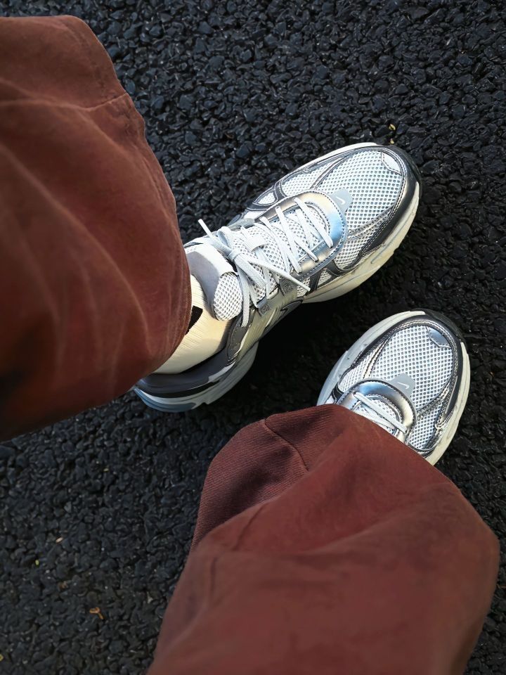 Nike银色复古跑鞋太帅了