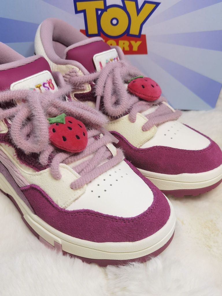 这双鞋好甜美🍓