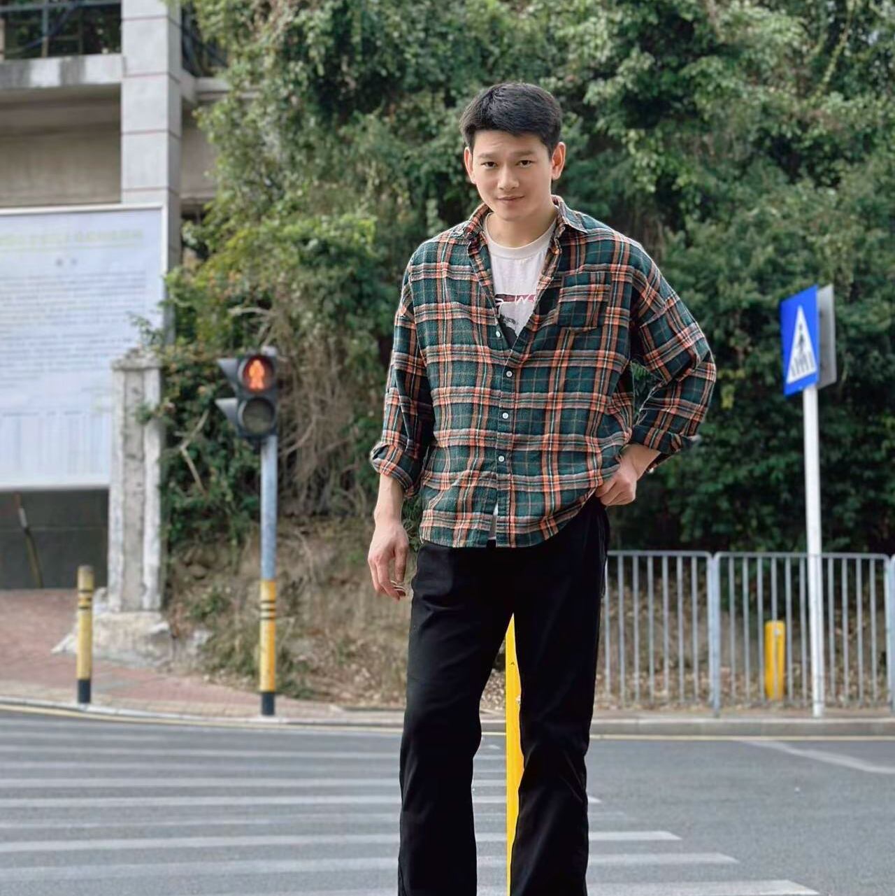 OOTD | 百元平价！黑色系百搭牛仔裤
