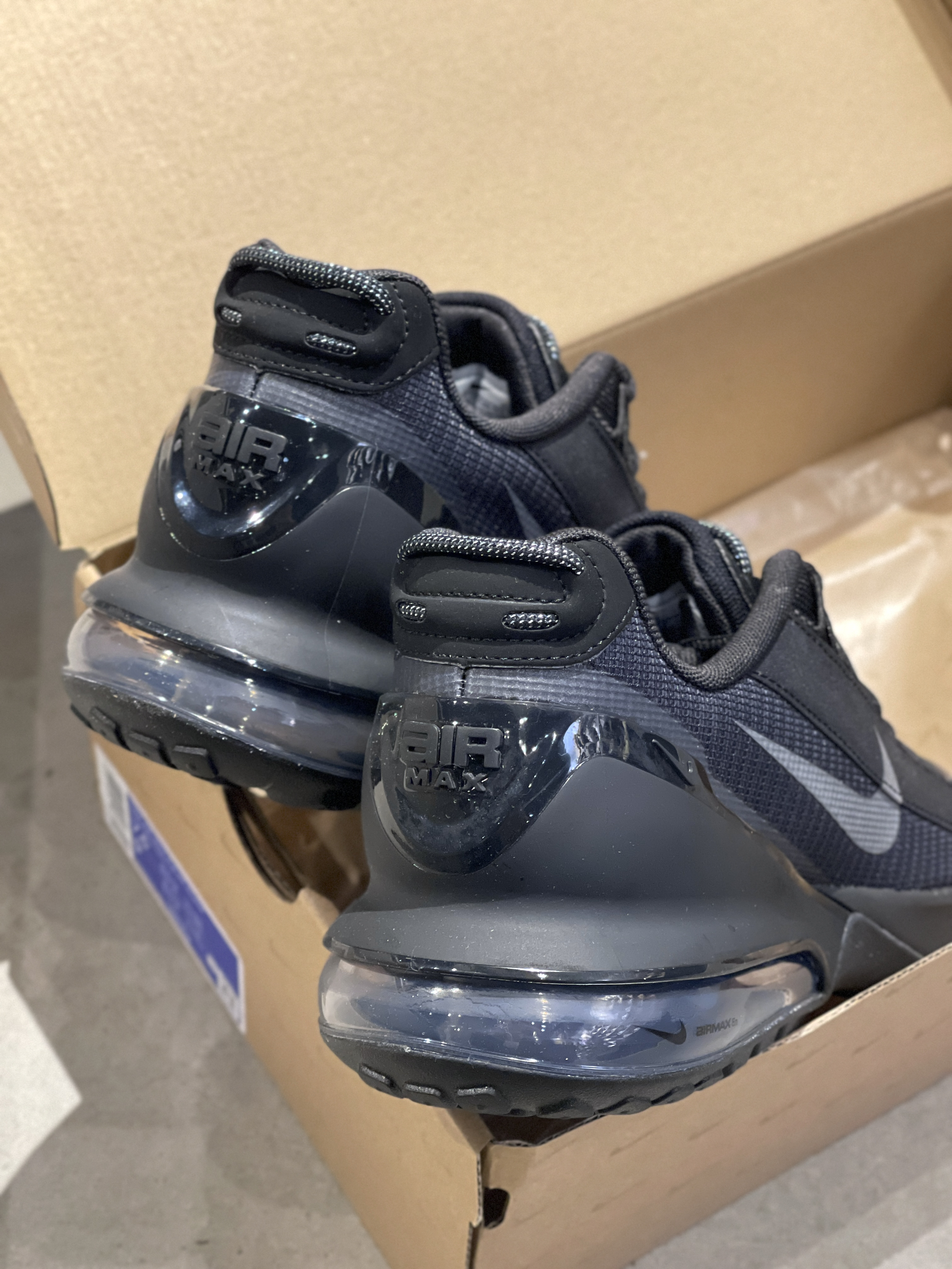6开拿下Nike黑武士战靴🥷