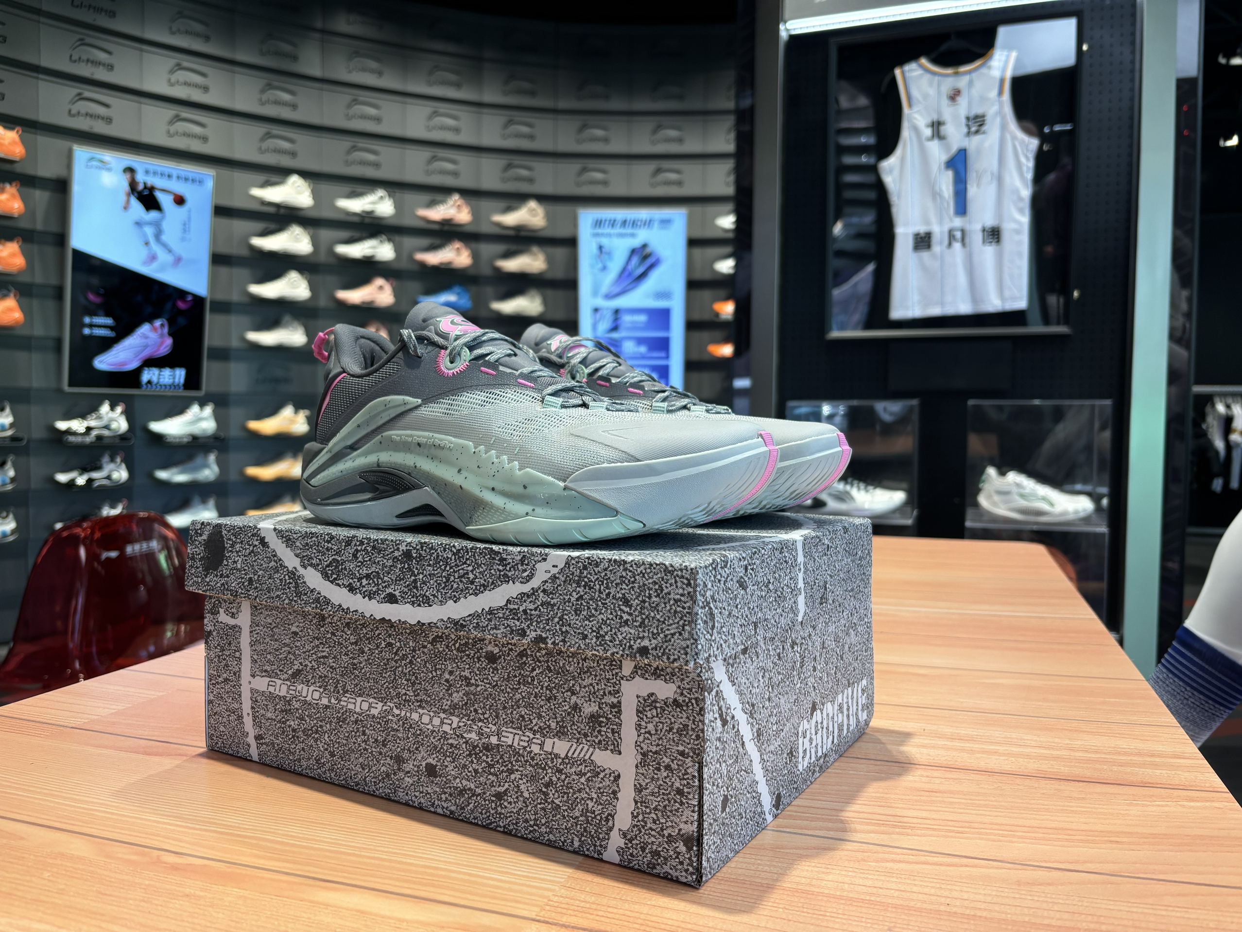 反伍 游击1代 新一代外场神器？