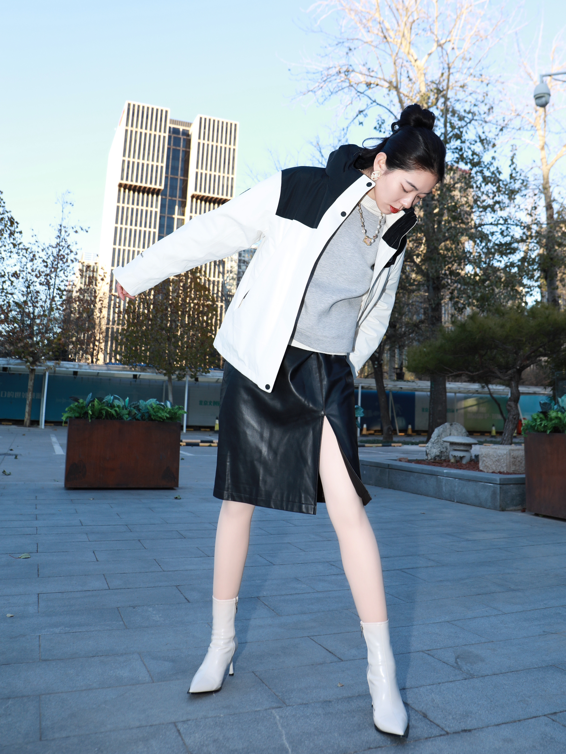 city 不city 不知道，反正是walk 了