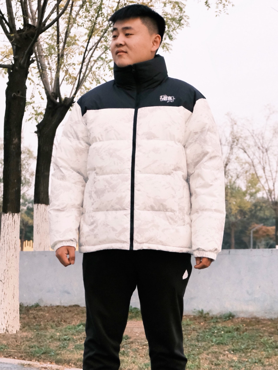 乔丹体育 完美适配各种场合的羽绒服