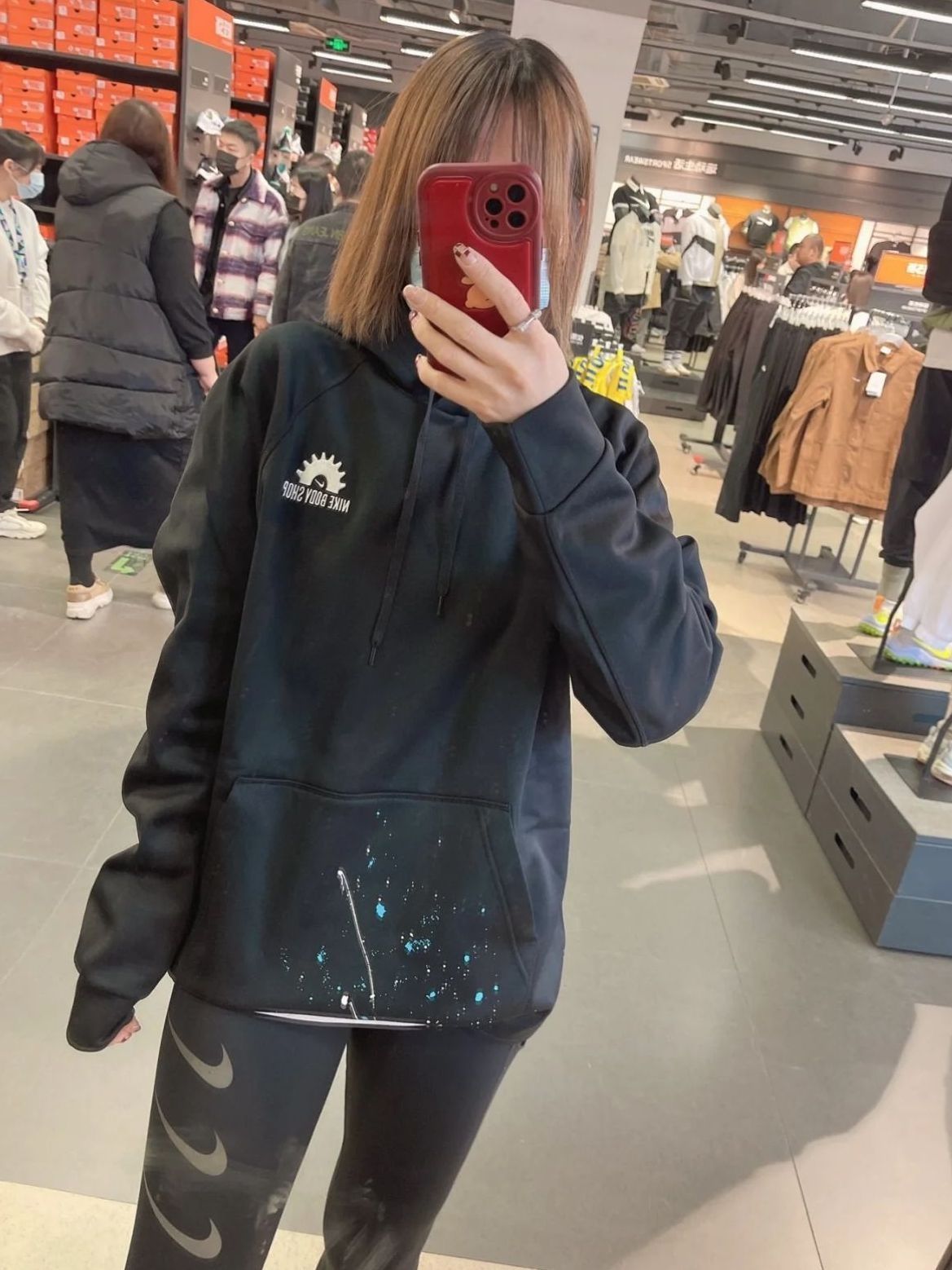 这件NIKE卫衣，你是否能驾驭了
