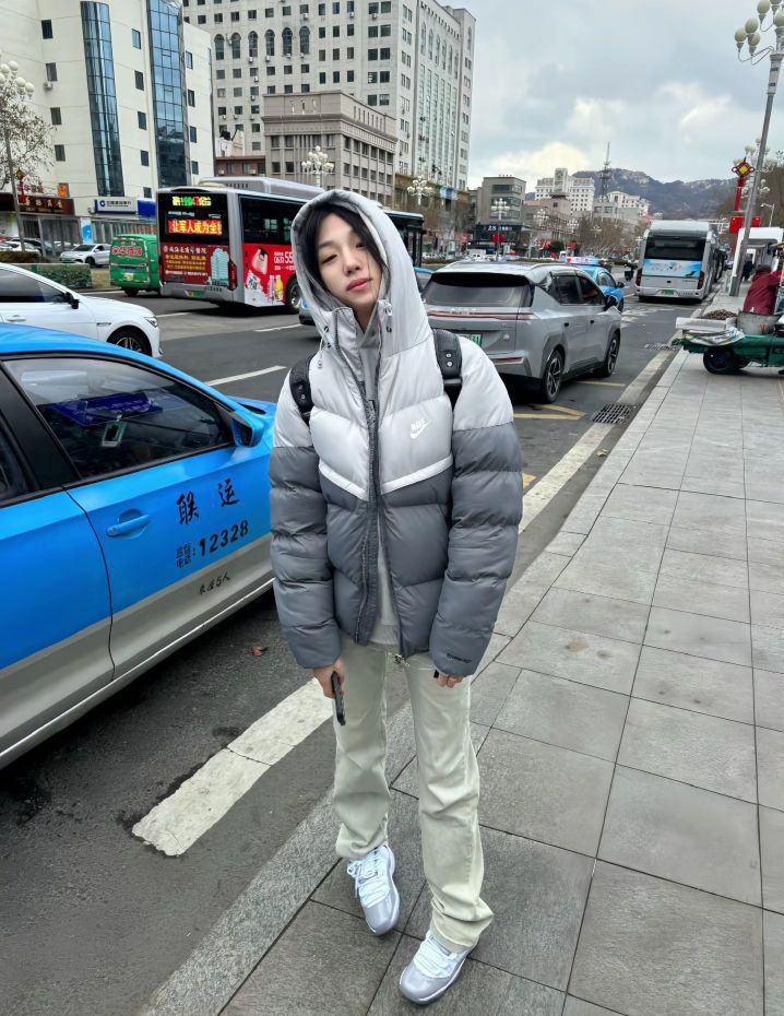 泪水打湿猪脚饭，发誓再爱nike一遍