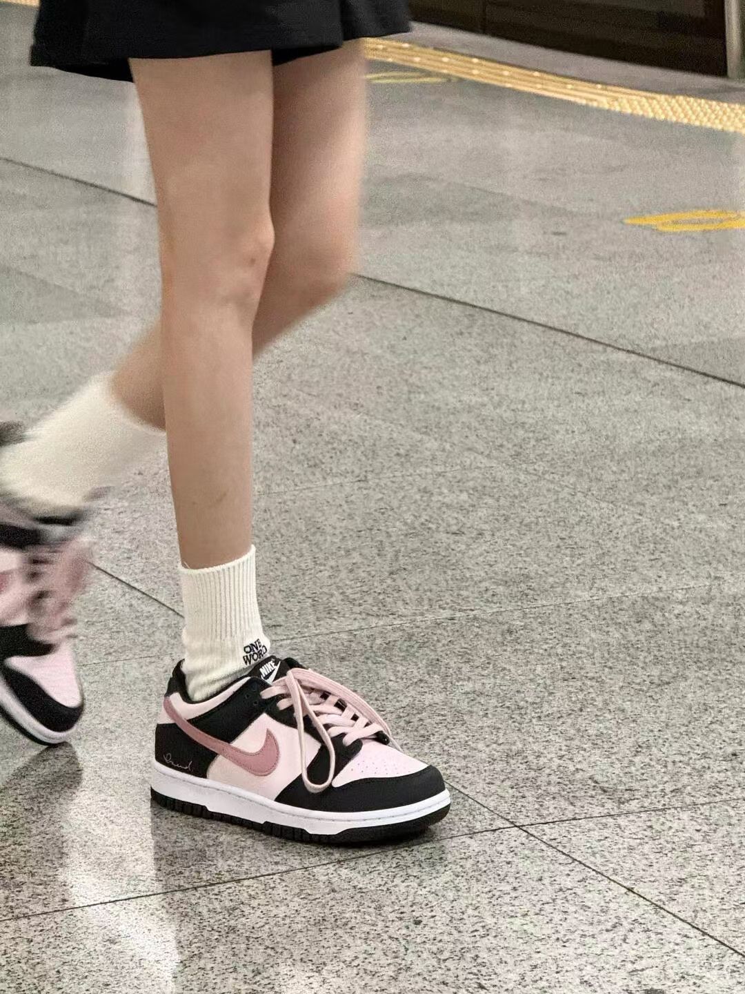 𝐃𝐮𝐧𝐤 东京树莓🎀
