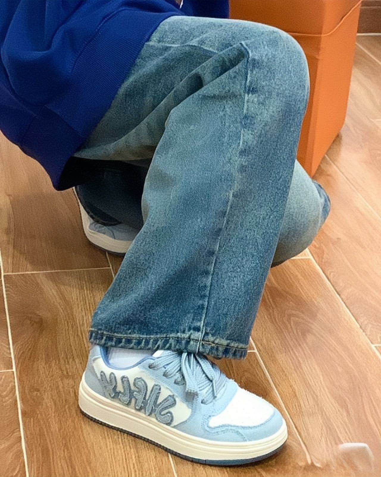 💕爱惨了这双Jifffly板鞋！软底透气还增高，搭什么衣服都好看！🥰

