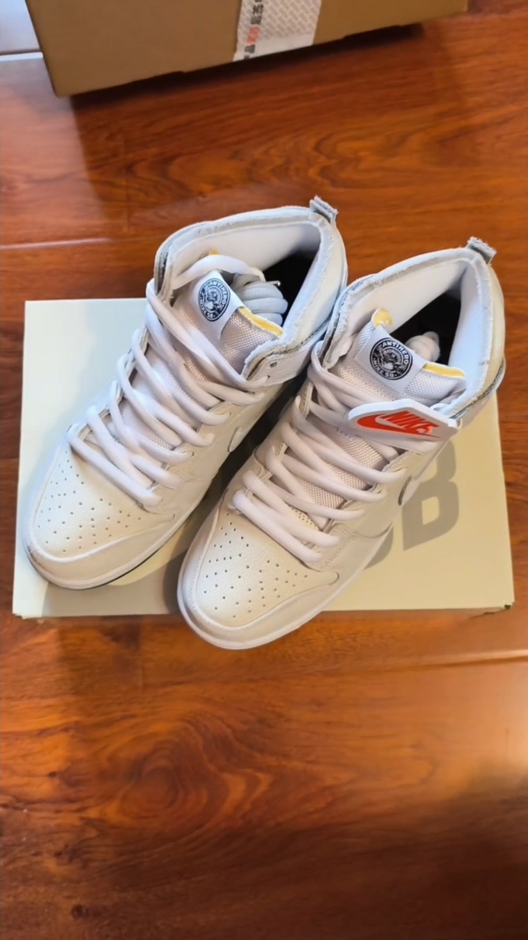 反英雄？SBdunkHighQS？