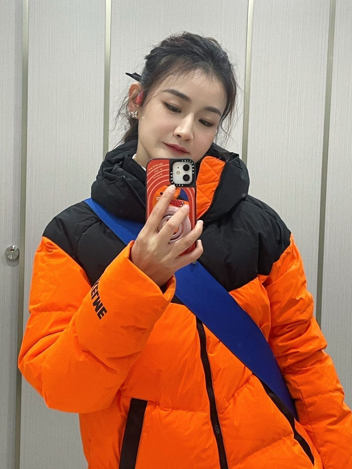 橙色与黑色之间的碰撞💥