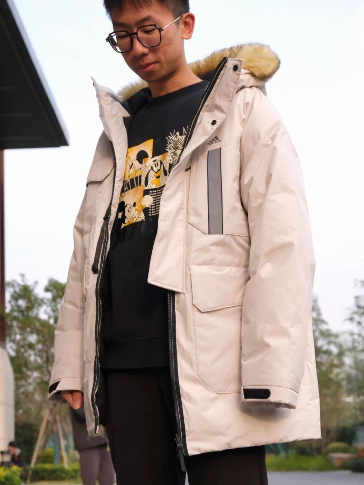 Adidas工装风羽绒服🔍