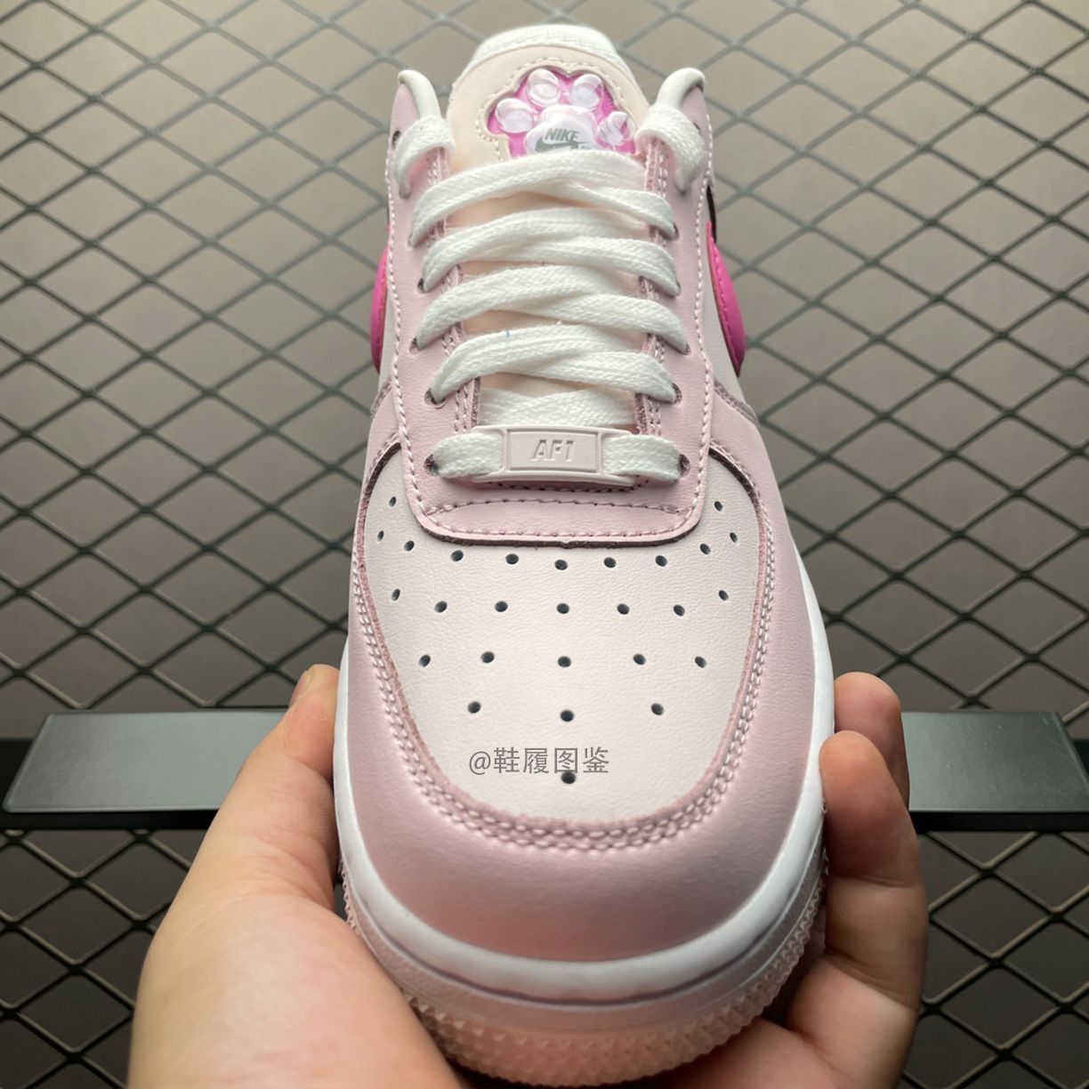 👑 暖冬 | TTD Nike Air Force 1白粉（鞋履图鉴第50期）