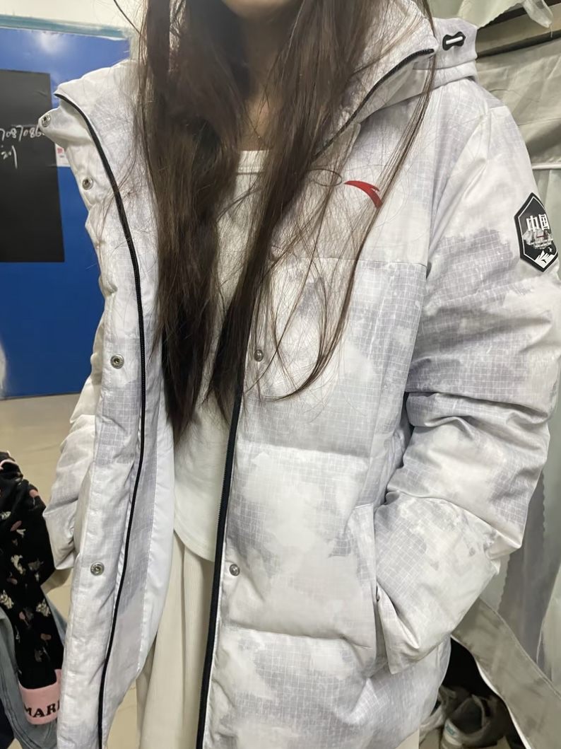冬季超保暖羽绒服他来了他来了！