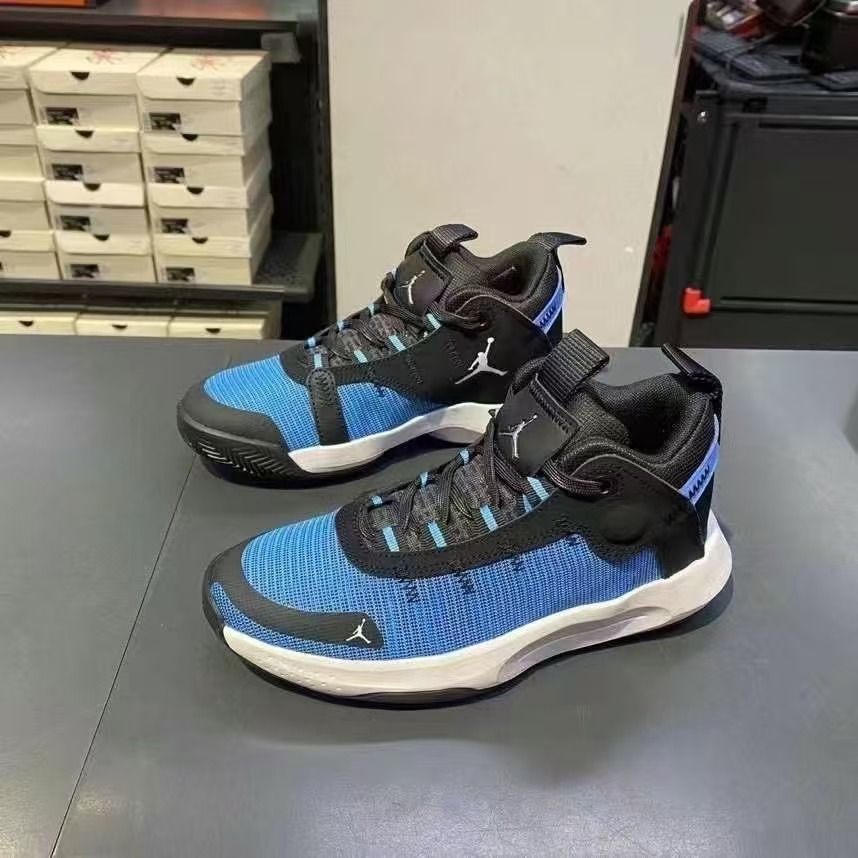 
耐克AJ系列：Jordan Jumpman GS实战篮球鞋