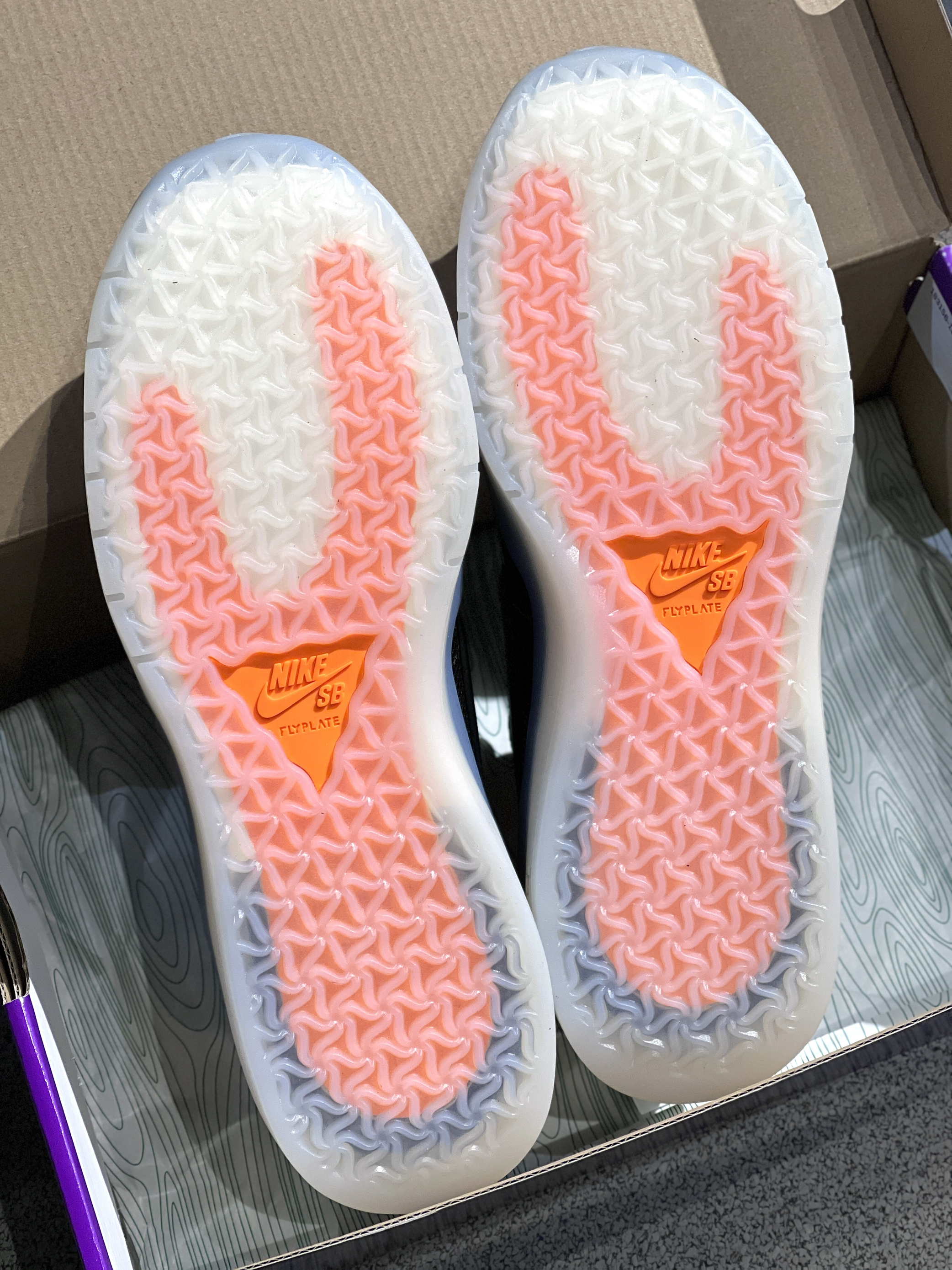 摊手不是抱歉 而是无须多言🤷🏻‍♂️