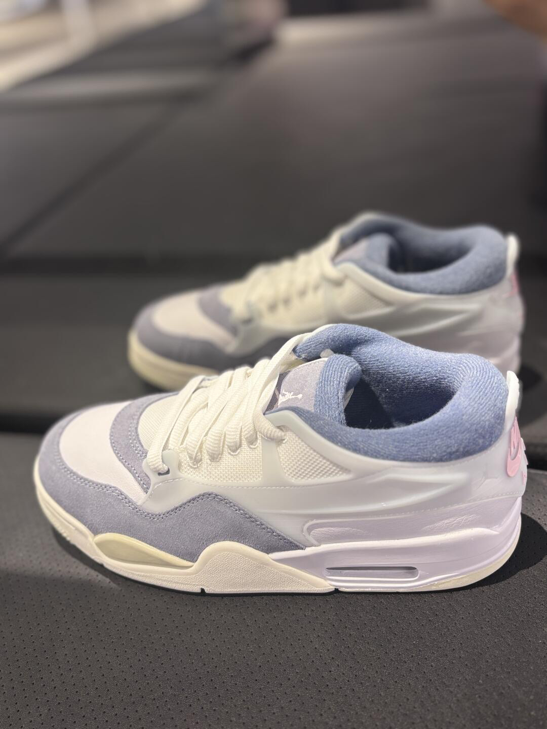 AJ4新配色来啦 冬季穿会不会太浅吖？