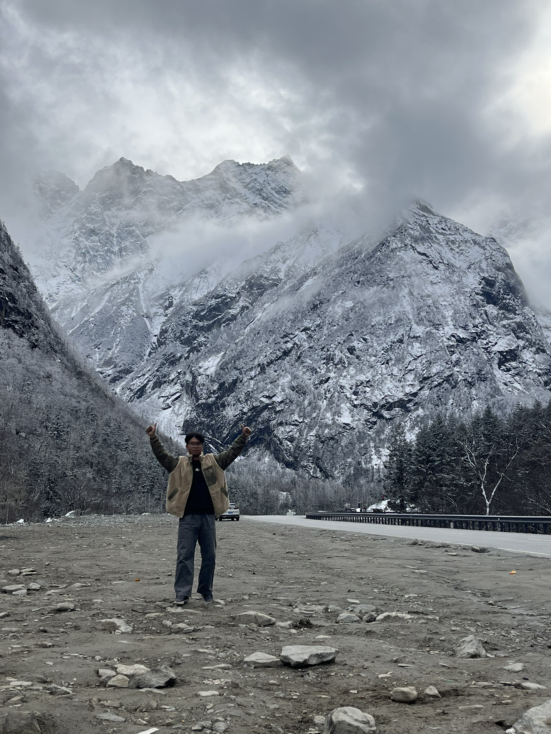 川西理小路，四姑娘山