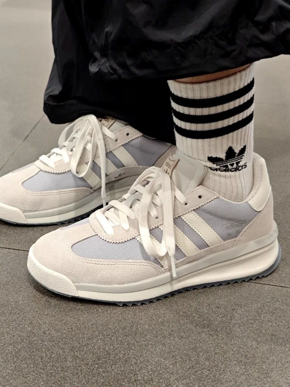 阿迪达斯 Adidas SL72 RTN轻便复古运动鞋好爱呀！