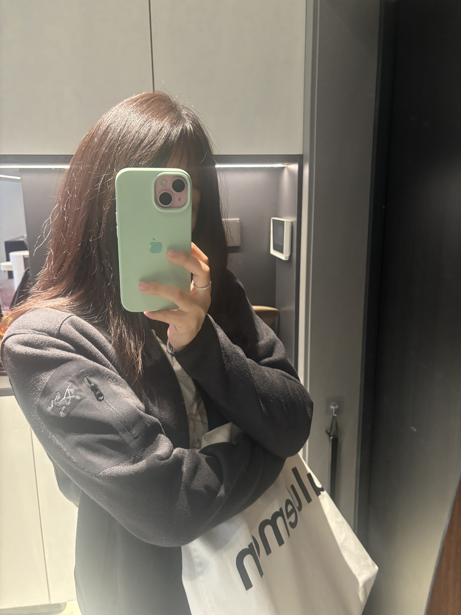 冬天就适合穿始祖鸟～😍