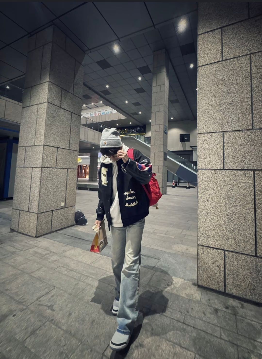 誓言说的太重  紧握的手也是枷锁