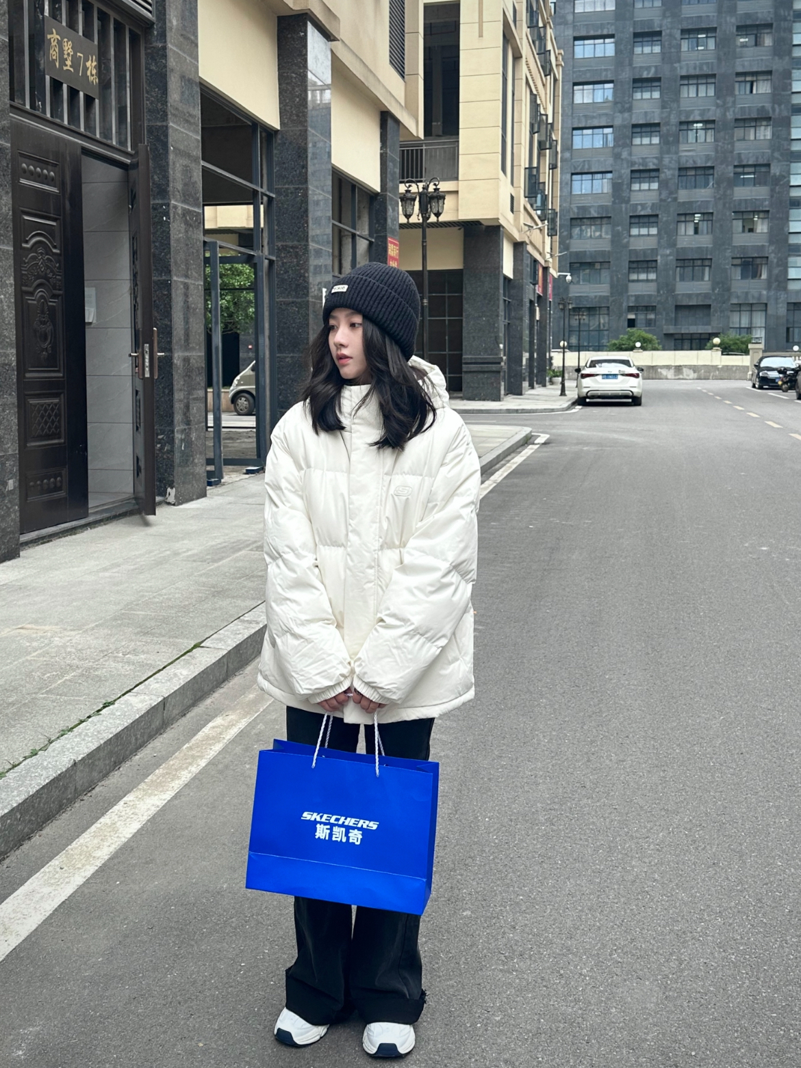 Skechers 漂亮又实惠的白色羽绒服