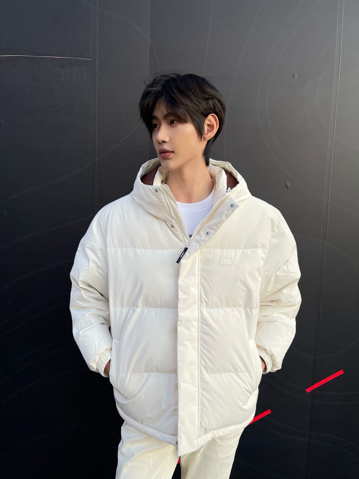 Skechers 很给力的白色冬日羽绒服