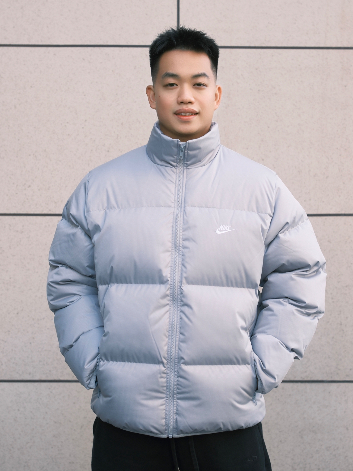 Nike 时尚保暖羽绒服谁还没有