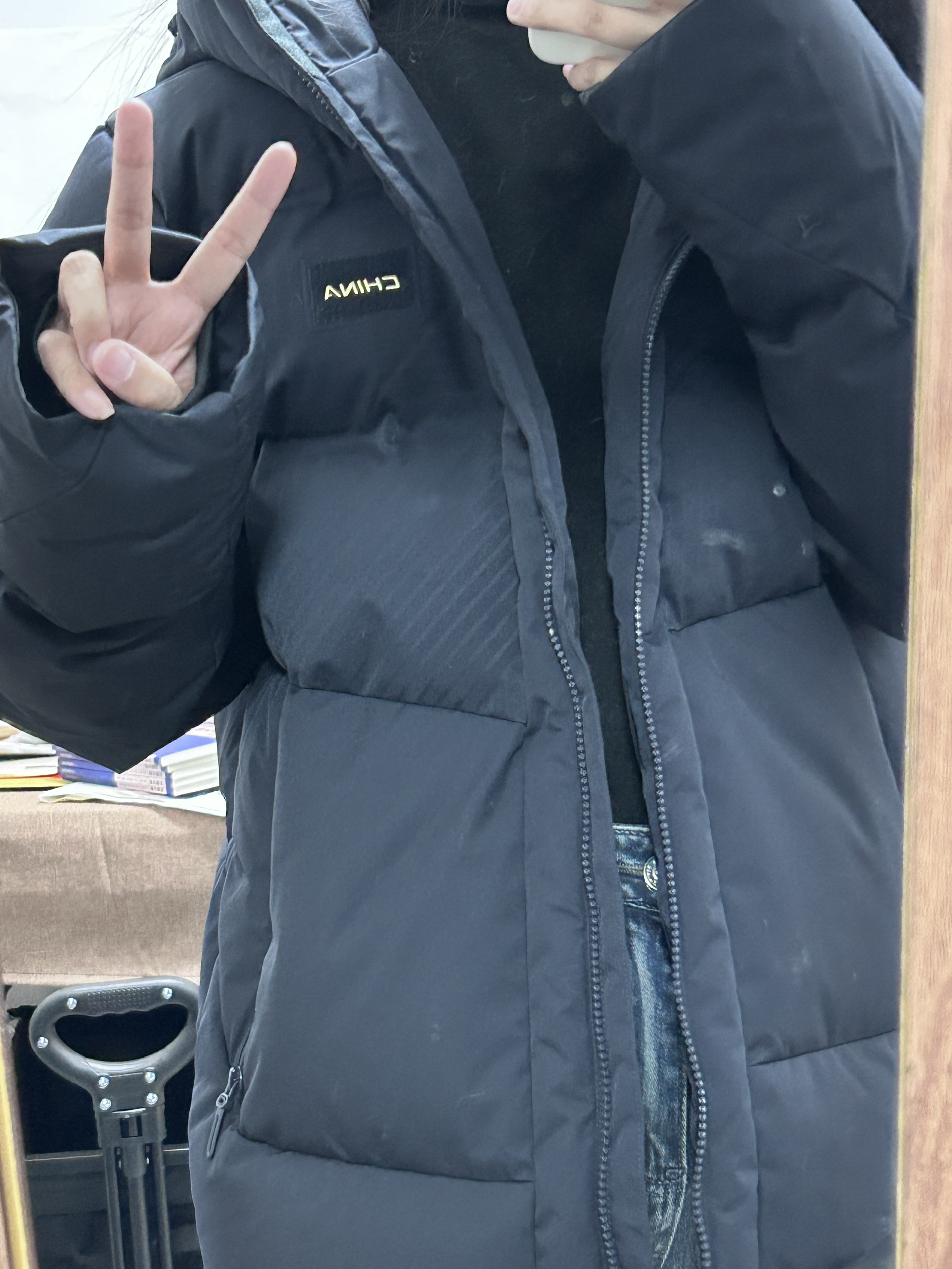 今日穿搭 | 安踏国旗短款保暖羽绒服