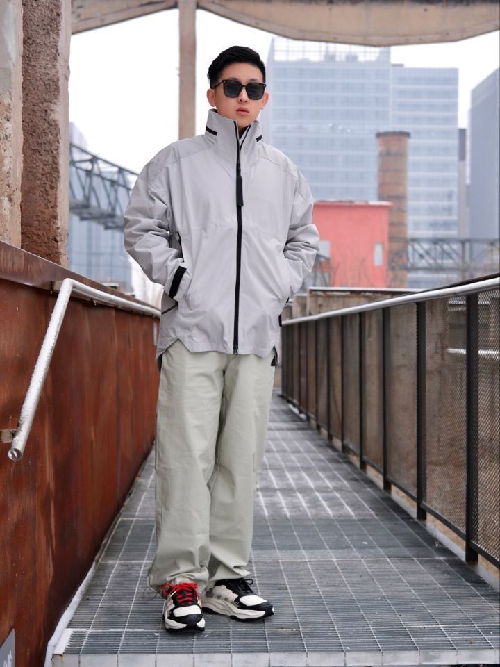 ootd//冬季运动装 浅色很显眼