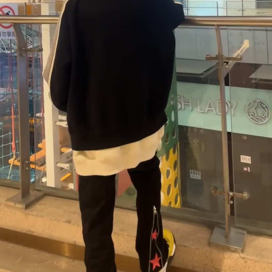 OOTD|梦中情裤！！版型超好的显腿直牛仔裤！