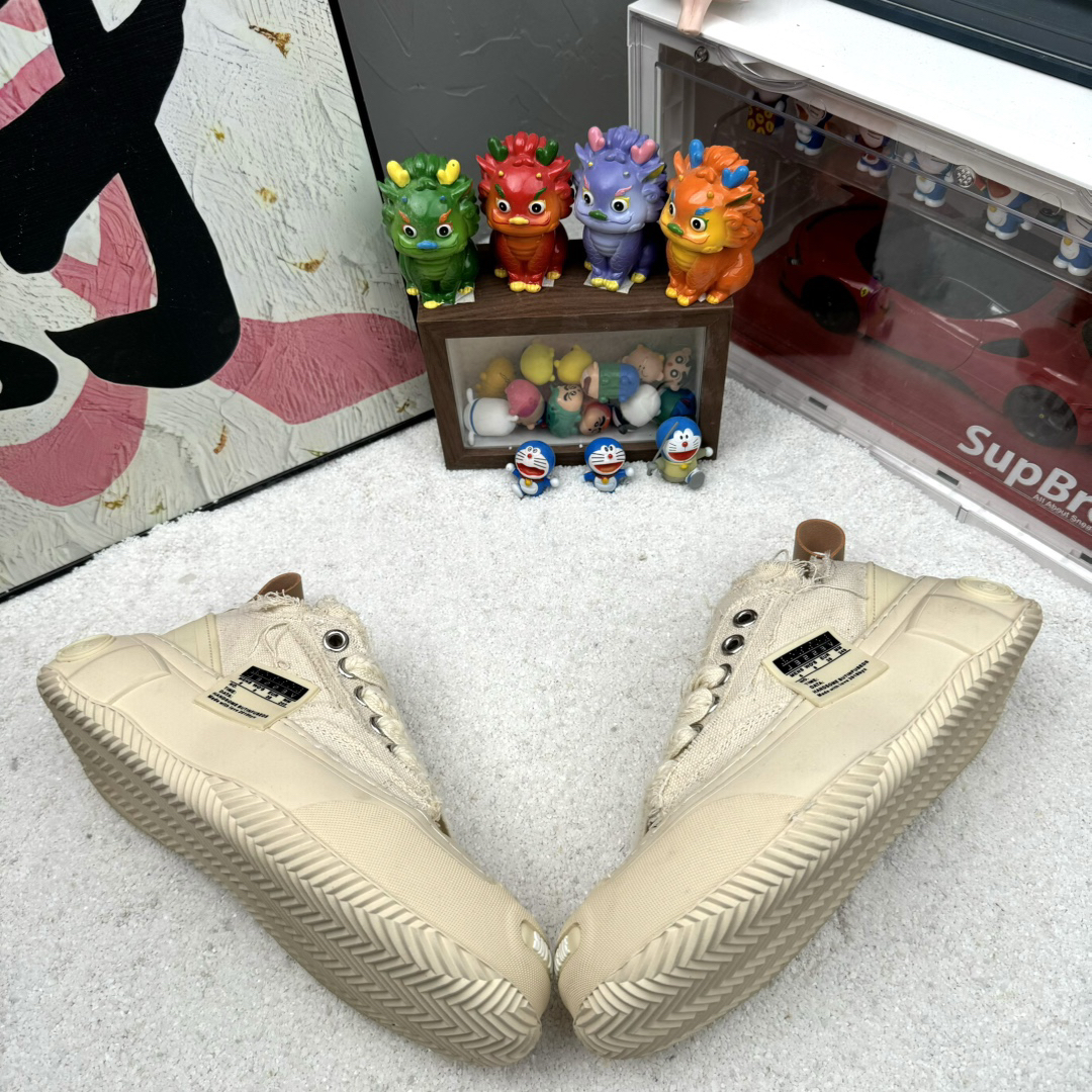 一双不会烂大街的休闲鞋～就是它啦🙈