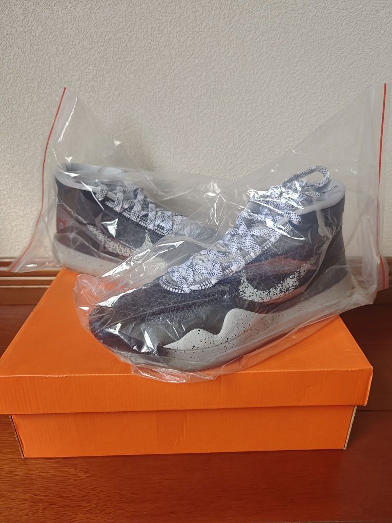 谁能拒绝来一双kd 12呢？