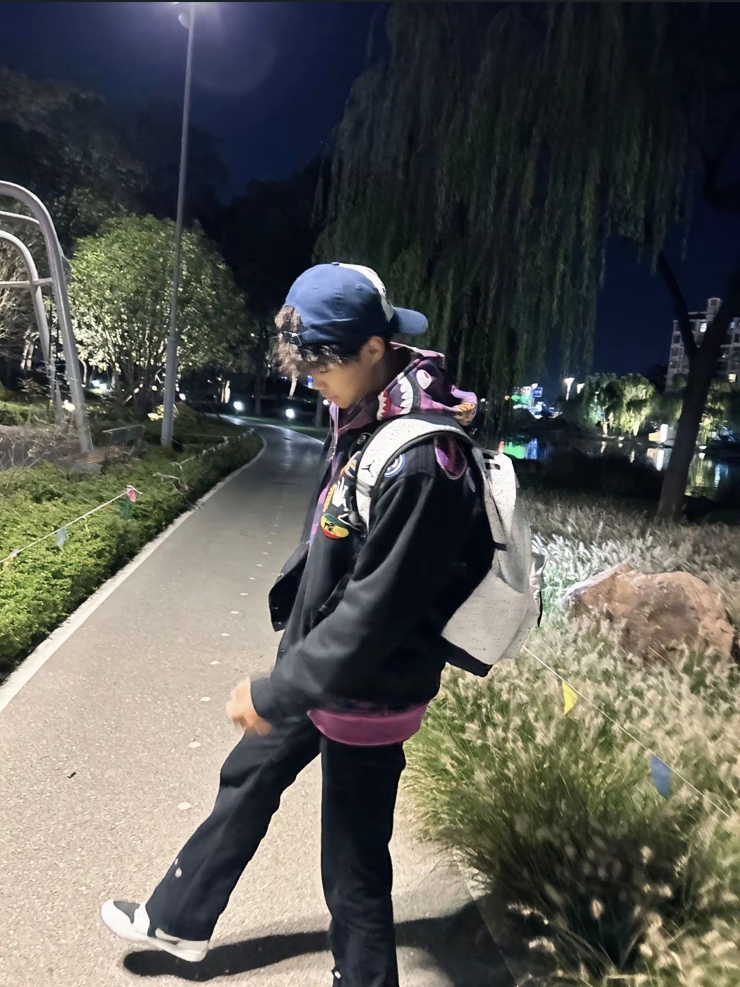 又是一年冬  新冬可否胜旧冬