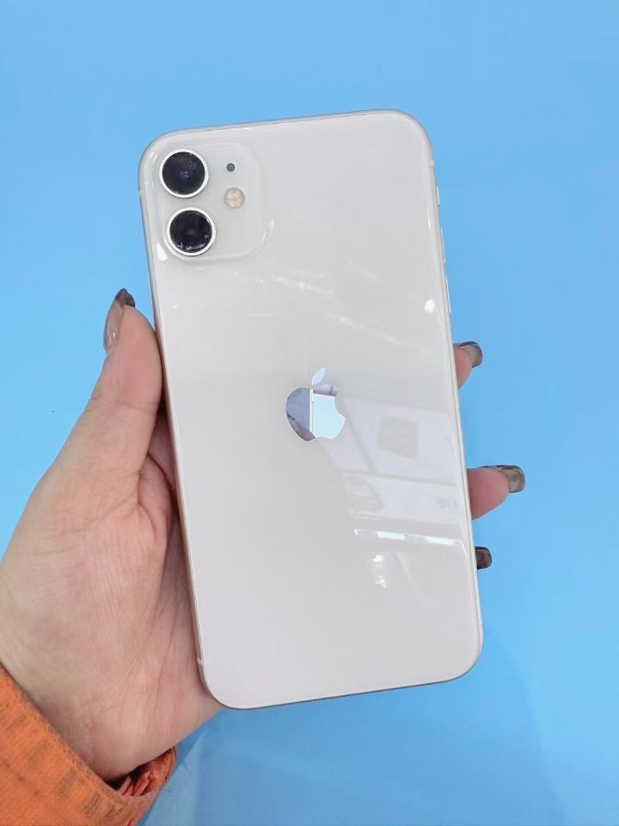 现在还有人认可iPhone11吗……