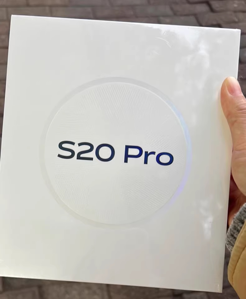 国产“颜值王”，四主摄+旗舰芯+5500mAh，3299元太好卖了