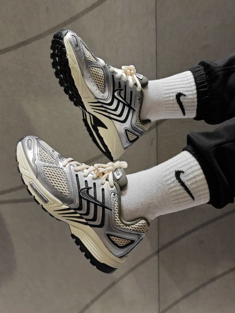 nike 2k5可以做你的心动老爹鞋吗 nike Pegasus 2k5复古跑鞋你也太会出了吧
