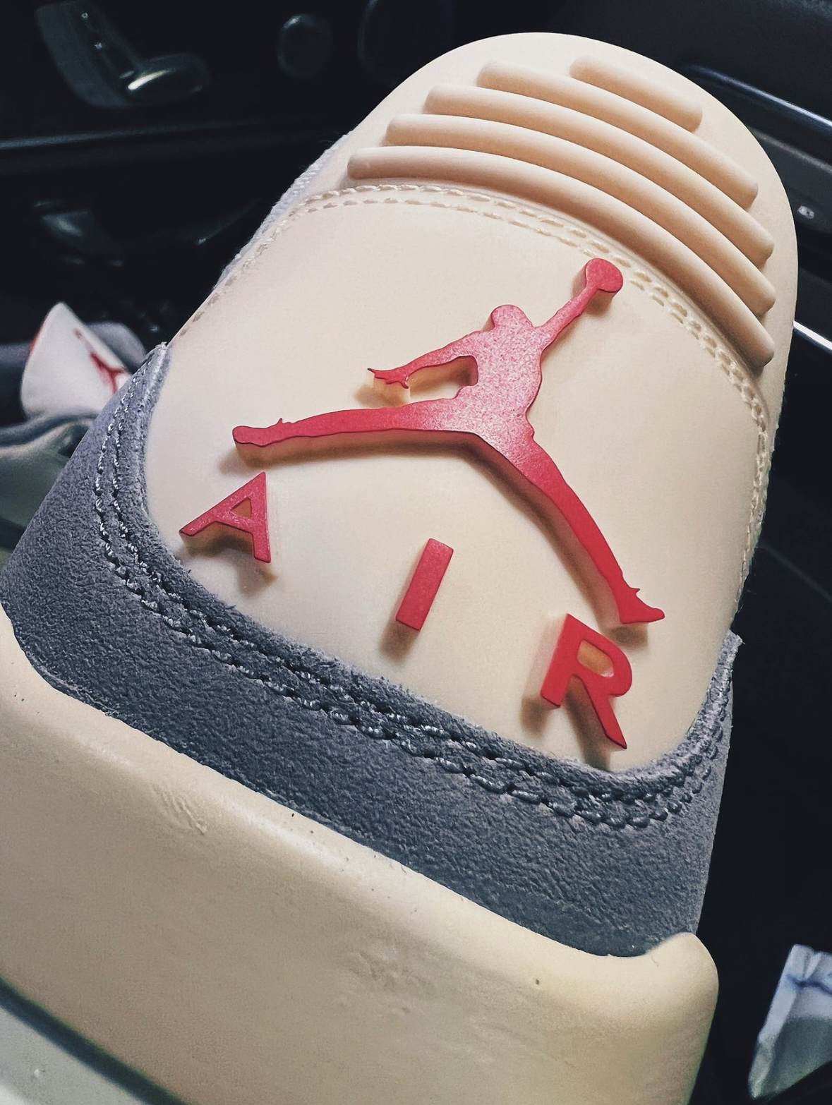 👟 必入款！AJ3 米白，舒适百搭又复古！😍