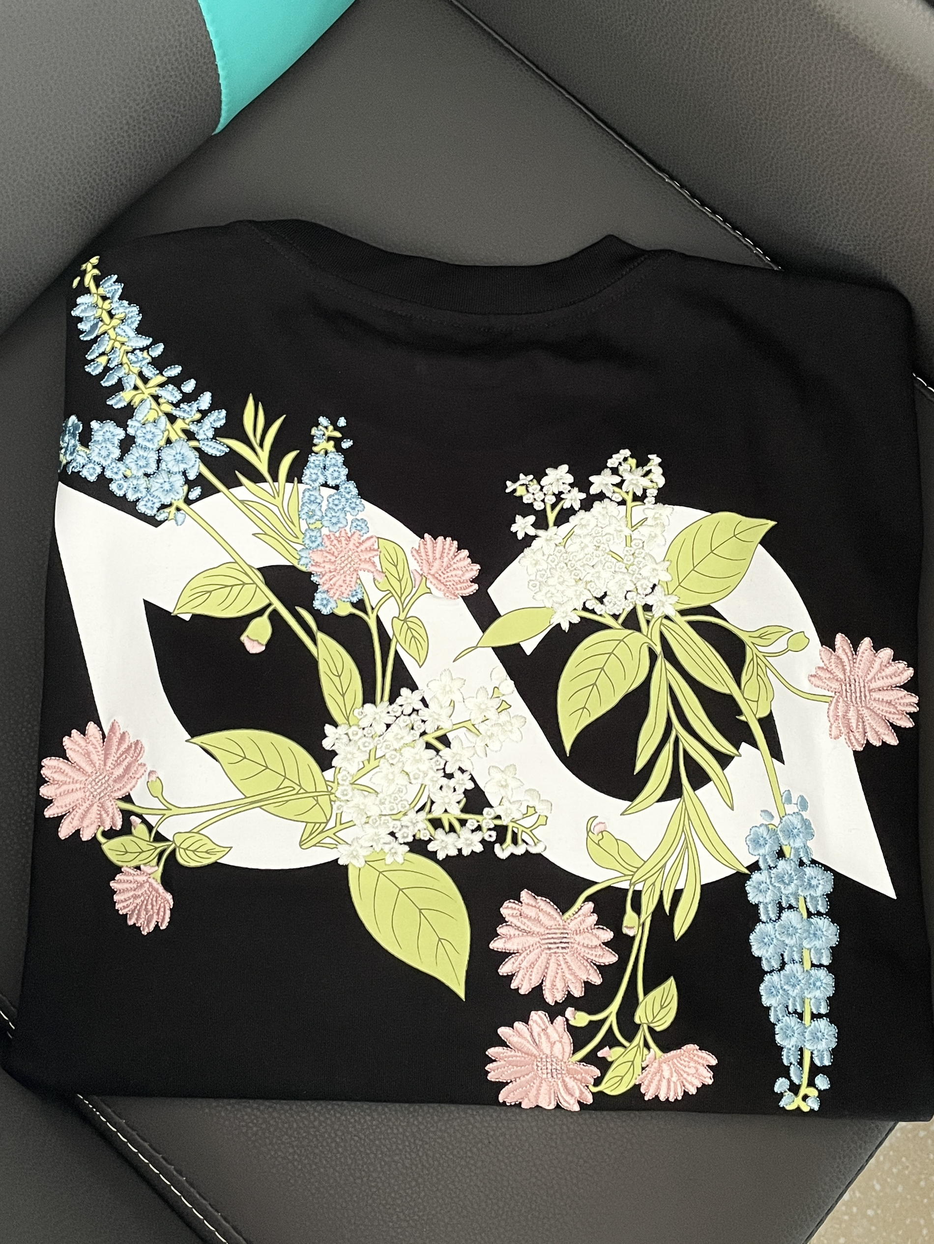 春天就要穿开花卫衣