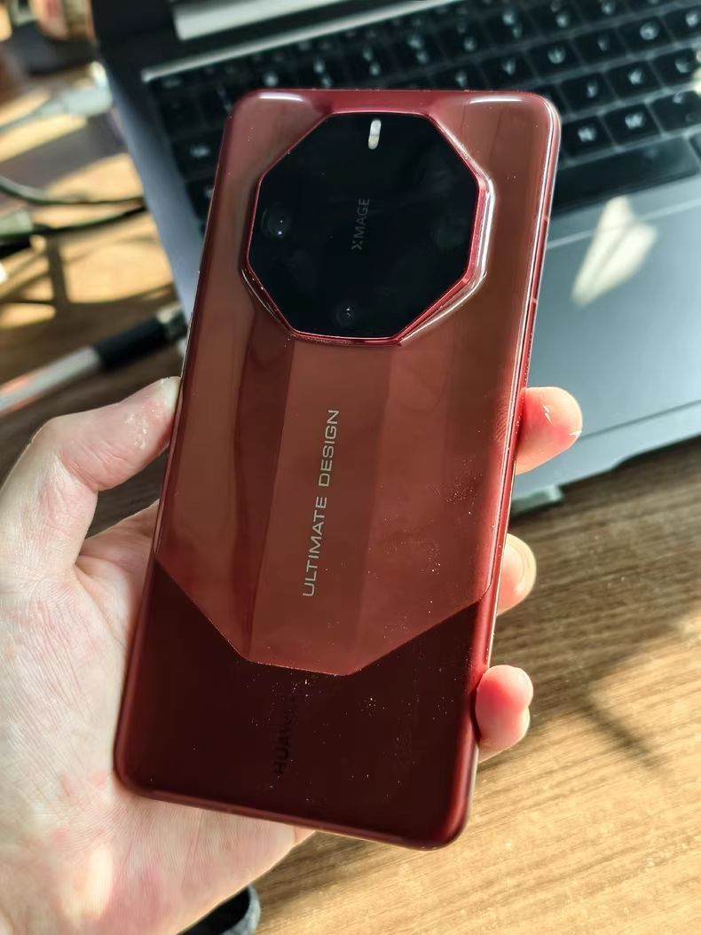 华为Mate60RS一降再降，16GB+512GB跳水3600元，花粉终于等到了